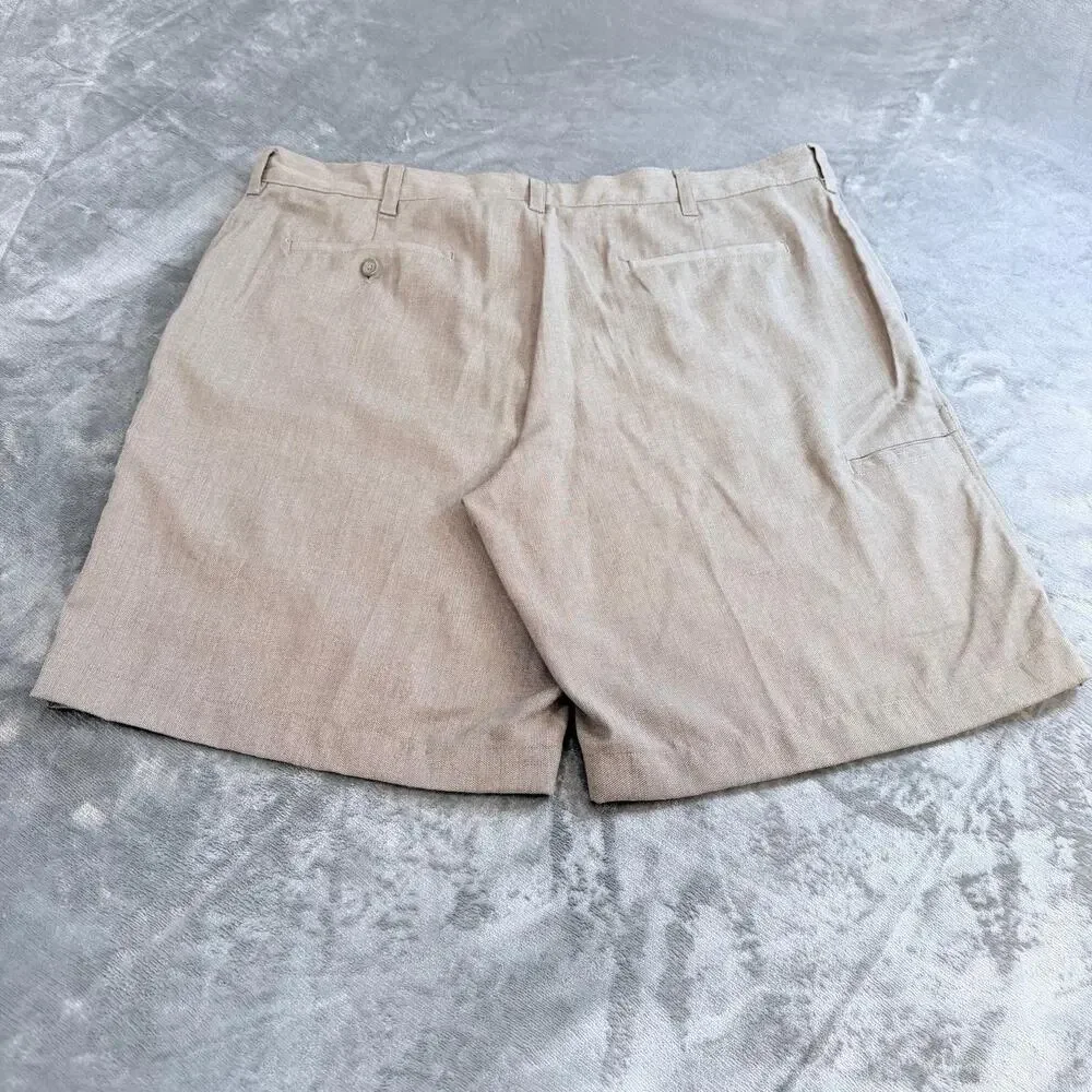 IZOD Men's Shorts Gray Plaid 9